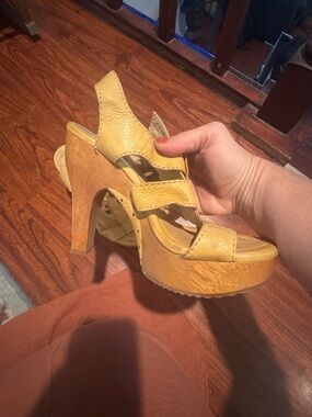 Frye Yellow Leather Cutout Platform Sandals